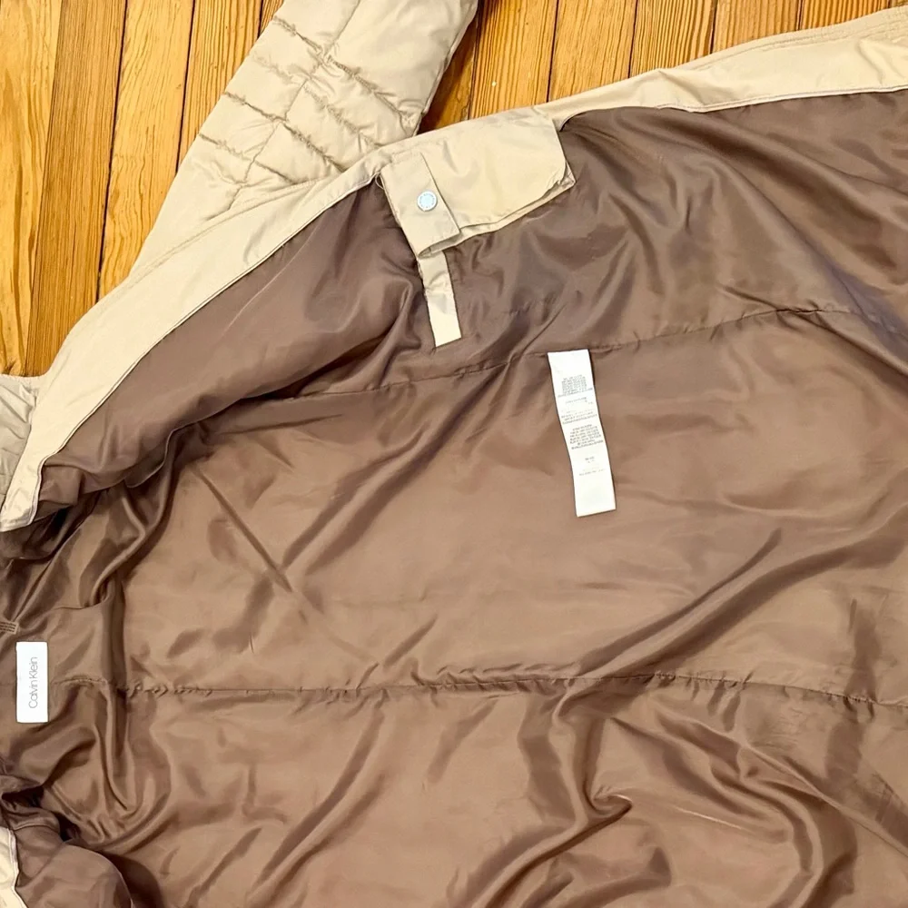 Calvin Klein Light Beige Puffer Coat with Faux Fur - Picture 7 of 7
